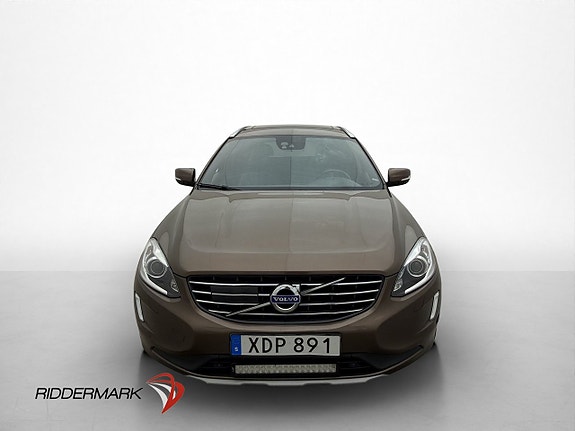 Volvo XC60 2 of 30
