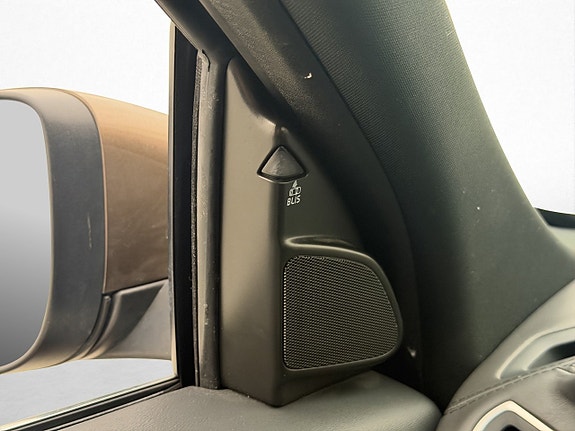 Volvo XC60 9 of 30