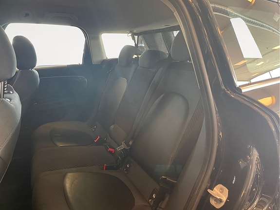 MINI Countryman Cooper SE 14 of 24