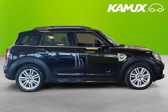 MINI Countryman Cooper SE 2 of 24