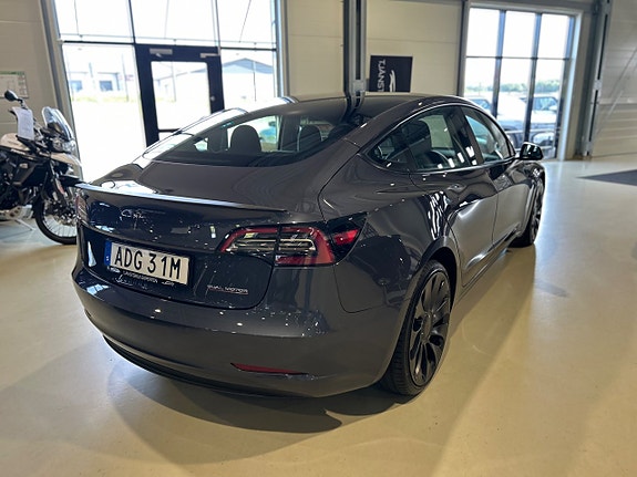 Tesla Model 3 3 of 13