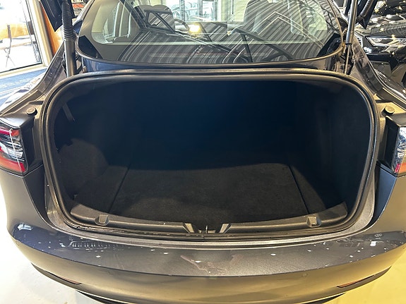 Tesla Model 3 5 of 13
