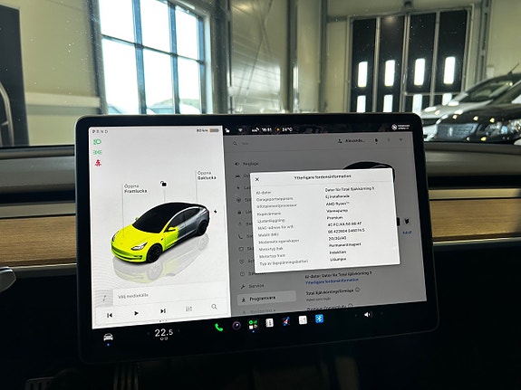 Tesla Model 3 12 of 13