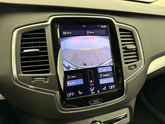 Volvo XC90 21 of 25
