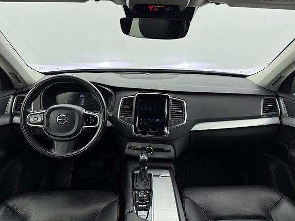 Volvo XC90 17 of 25