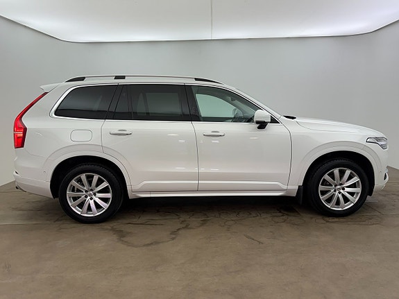 Volvo XC90 7 of 25