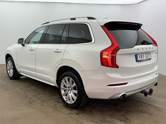 Volvo XC90 4 of 25