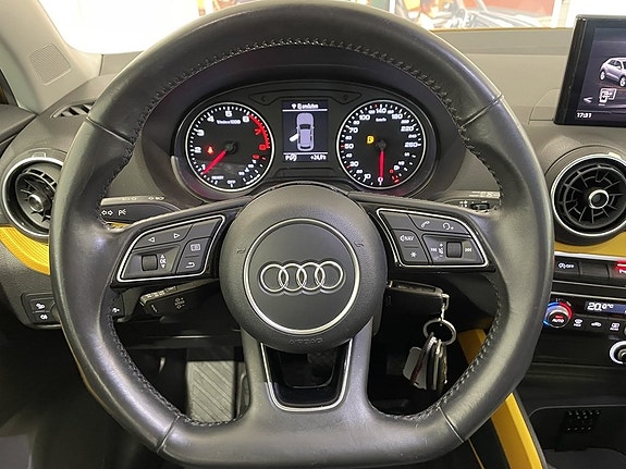 Audi Q2 21 of 25