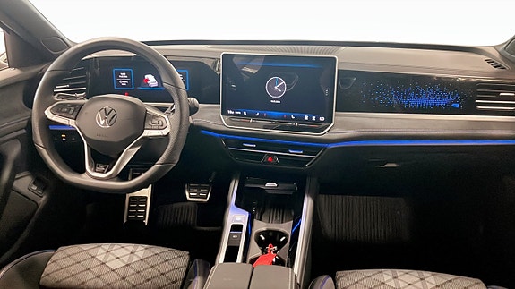 Volkswagen Passat 11 of 14