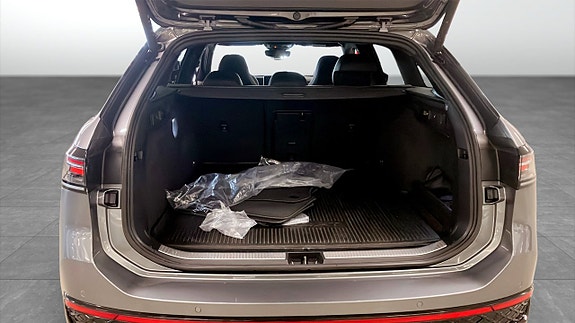 Volkswagen Passat 13 of 14
