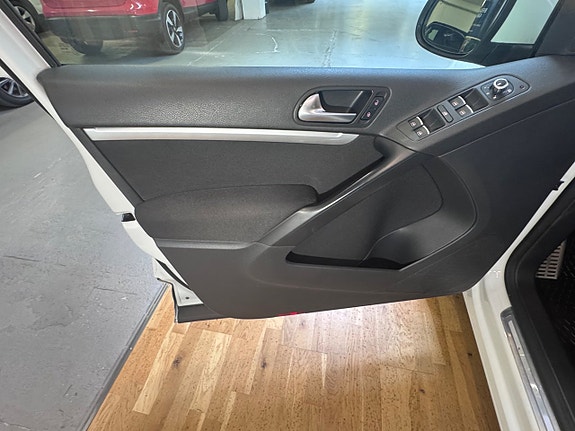 Volkswagen Tiguan 15 of 20