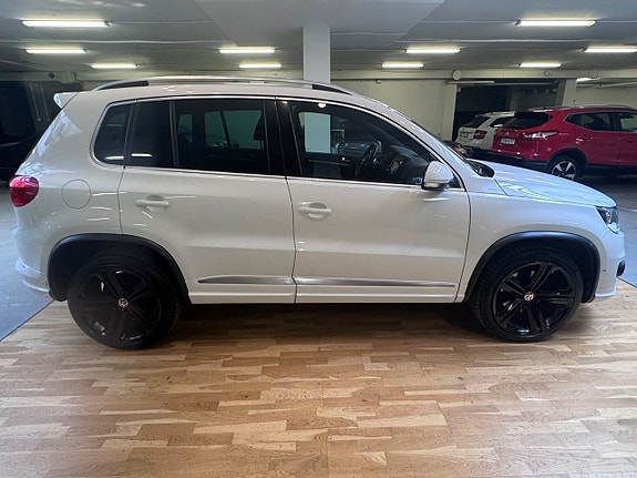 Volkswagen Tiguan 3 of 20