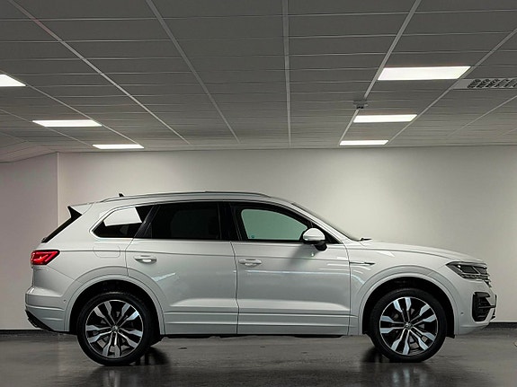 Volkswagen Touareg 3 of 27