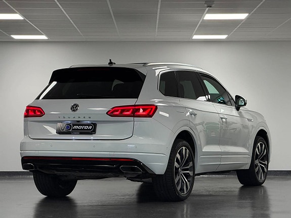 Volkswagen Touareg 4 of 27