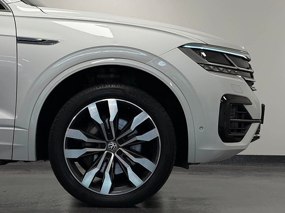 Volkswagen Touareg 6 of 27