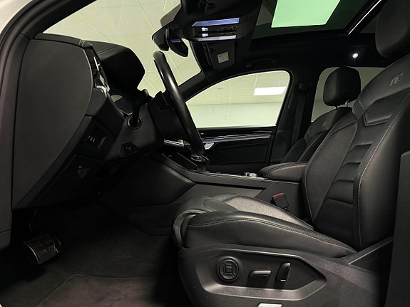 Volkswagen Touareg 16 of 27
