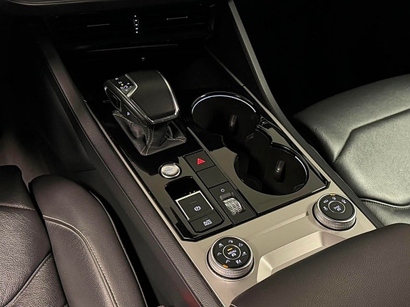 Volkswagen Touareg 19 of 27