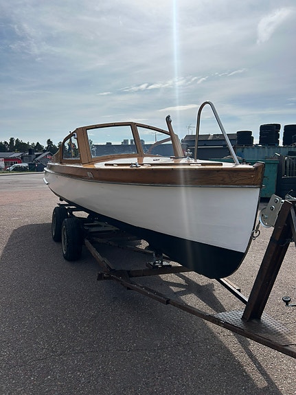 Passbåt med solomotor 2 of 9