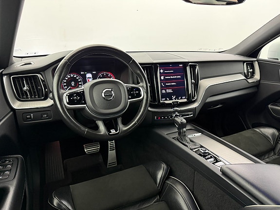 Volvo XC60 18 of 29