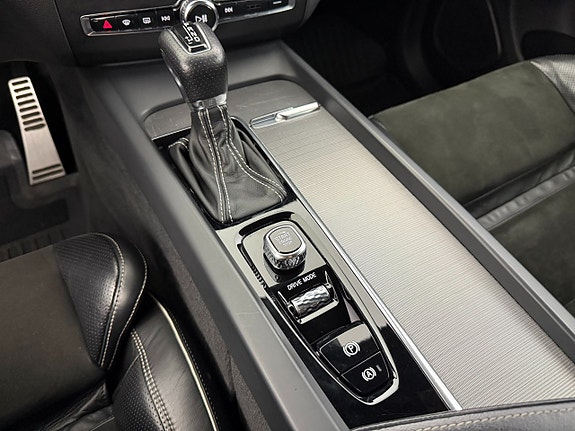 Volvo XC60 23 of 29