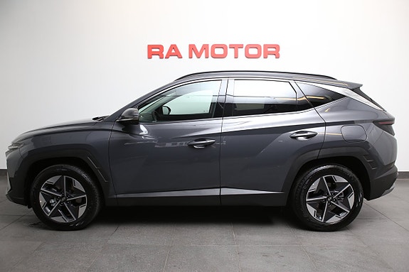 Hyundai Tucson 2 of 28
