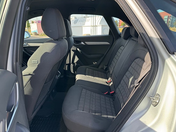 Audi Q3 16 of 26