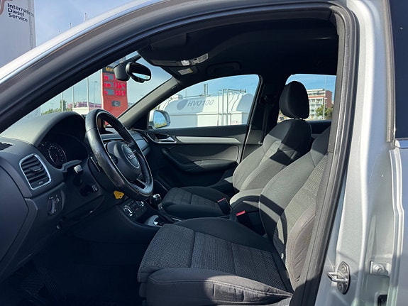 Audi Q3 12 of 26