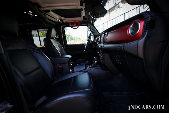 Jeep Gladiator 18 of 21