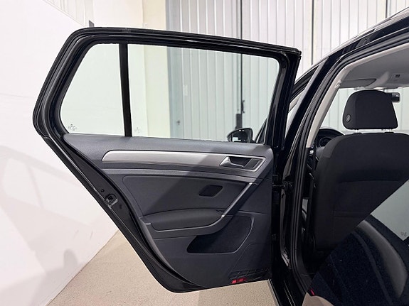 Volkswagen Golf I 17 of 23