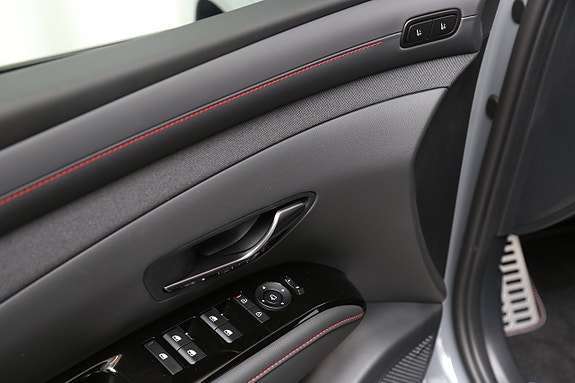 Hyundai Tucson 15 of 27