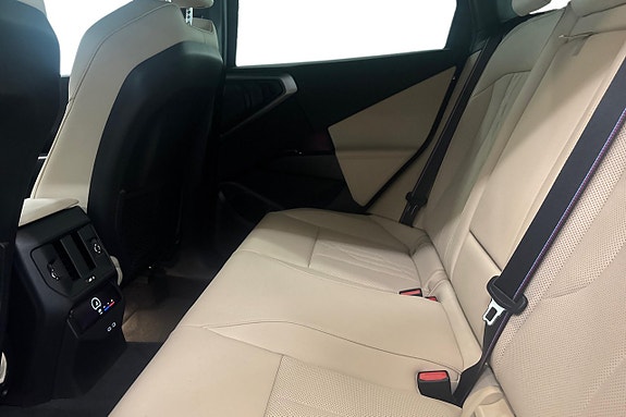 BMW X3 11 of 19
