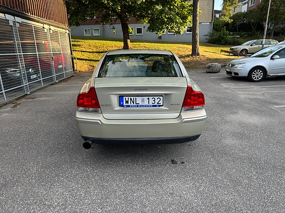 Volvo S60 8 of 26