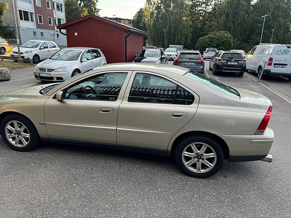 Volvo S60 12 of 26