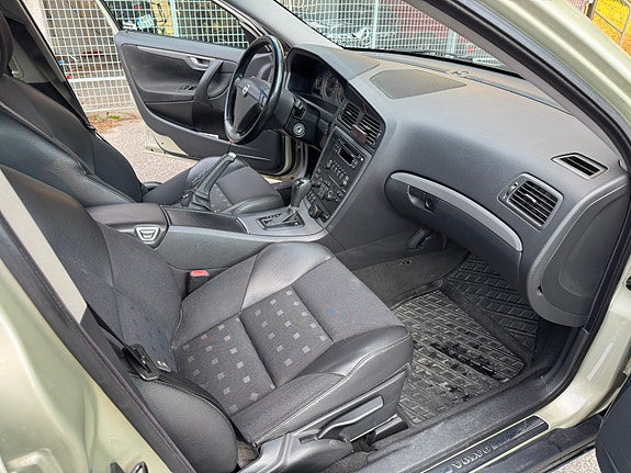 Volvo S60 22 of 26