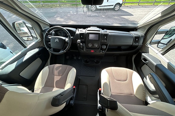 Adria Coral XL A 670 DK 6 of 21