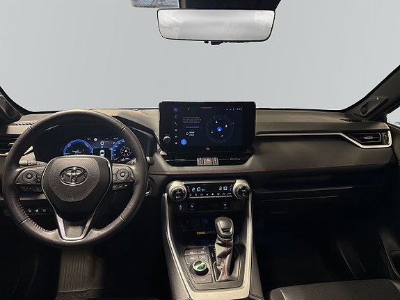 Toyota RAV4 8 of 13