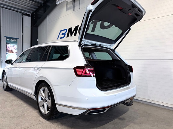 Volkswagen Passat 8 of 24