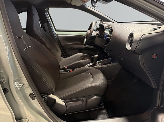 Toyota Aygo X 6 of 14