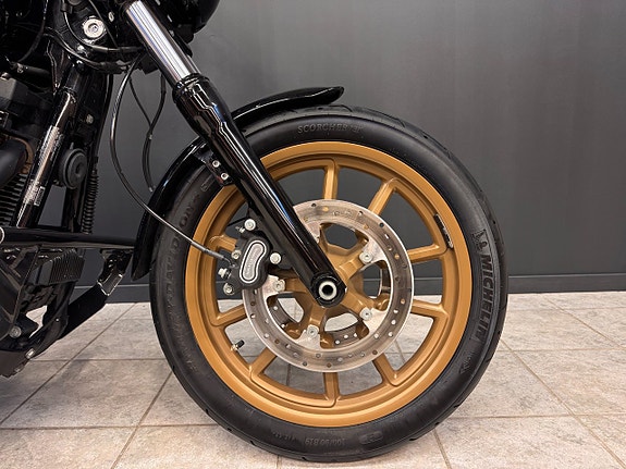 Harley-Davidson FXDLS Dyna Low Rider S  | jekyll and hyde 11 of 26