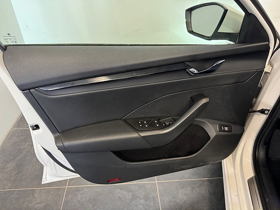 Skoda Octavia 9 of 24