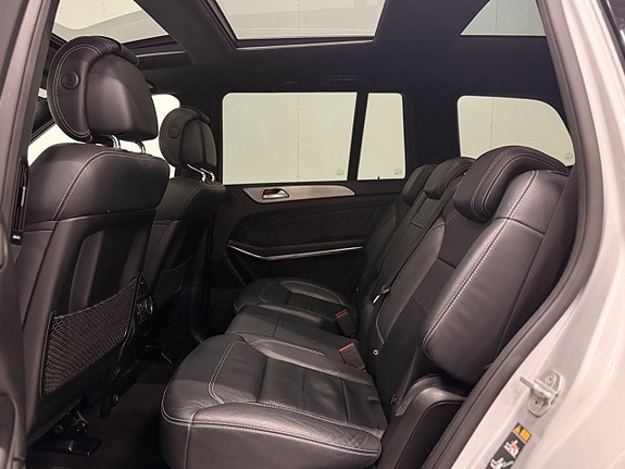 Mercedes-Benz GL350 12 of 30