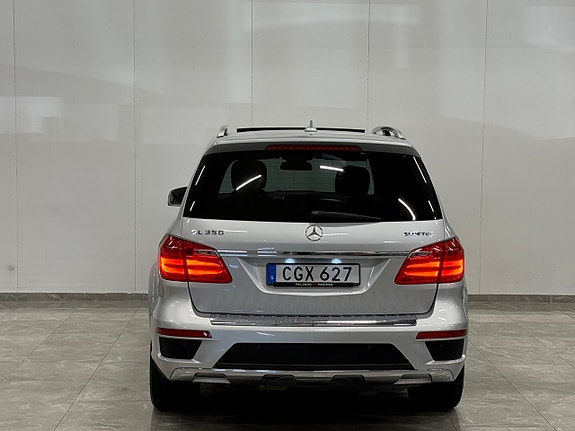 Mercedes-Benz GL350 7 of 30