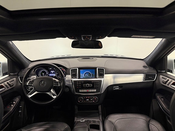 Mercedes-Benz GL350 10 of 30