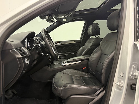 Mercedes-Benz GL350 11 of 30