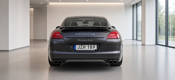 Porsche Panamera Turbo 4 of 12