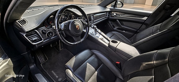 Porsche Panamera Turbo 8 of 12