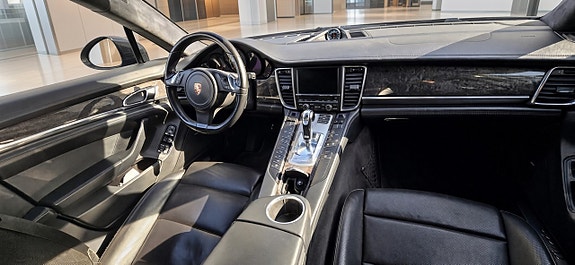 Porsche Panamera Turbo 11 of 12