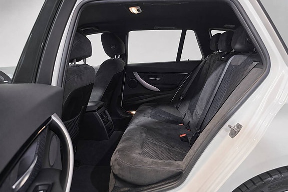 BMW 320d 30 of 30