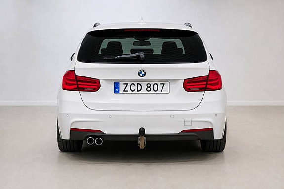 BMW 320d 7 of 30