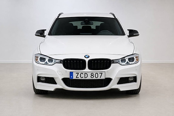BMW 320d 4 of 30